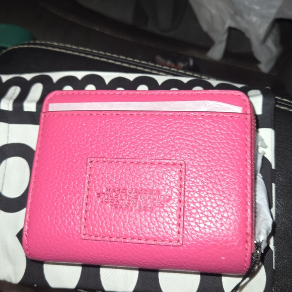 Marc Jacobs Pink Wallet - Picture 2 of 4